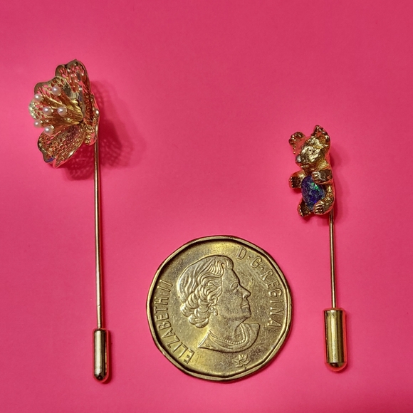 Vintage flower stick pin + bear stick pin - Picture 10 of 10